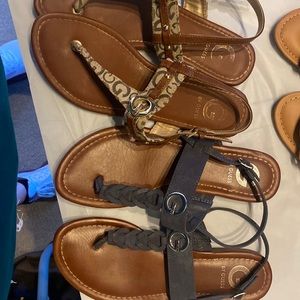 Guess sandles